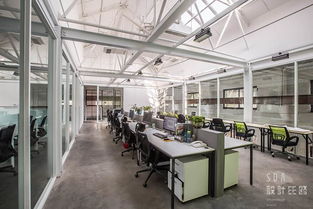 在机油罐里藏冰箱的老厂房做设计 筑焱设计的创意解码